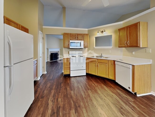 Foto del edificio - 730 Hawthorne Ln