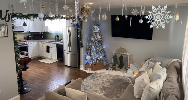 Building Photo - 540 Airy Ave