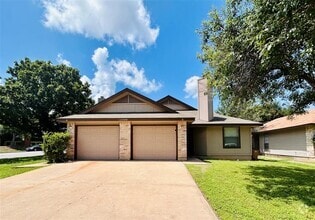 Building Photo - 12300 Deer Falls Dr