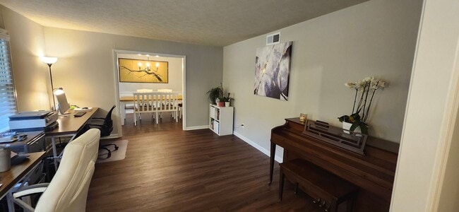 Building Photo - Amazing 3 bedroom home in Mohina Woods