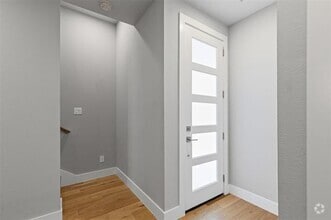 Building Photo - 2832 Wingate St