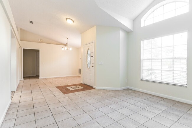 Building Photo - 8000 Stirrupwood Ct