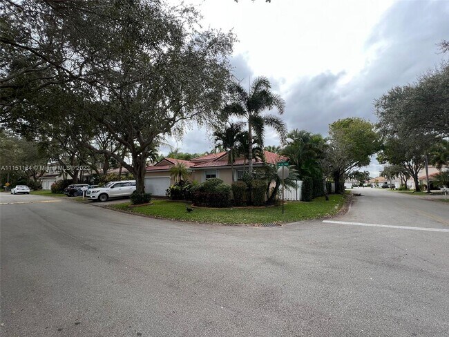 Foto del edificio - 5283 SW 33rd Way