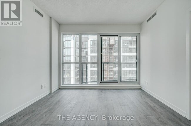 Building Photo - 49 E Liberty St