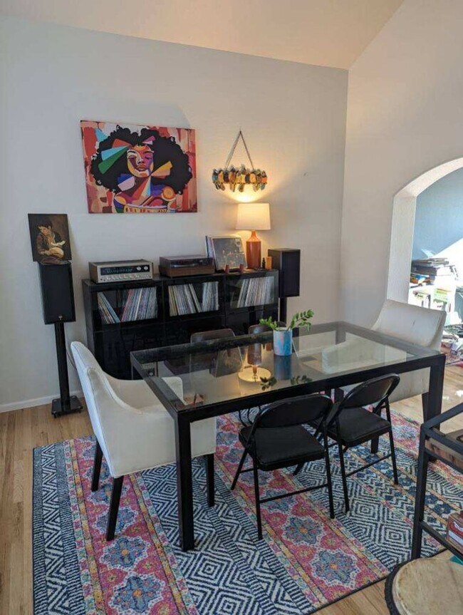 Building Photo - Single Family Home Located in Desirable Ro...