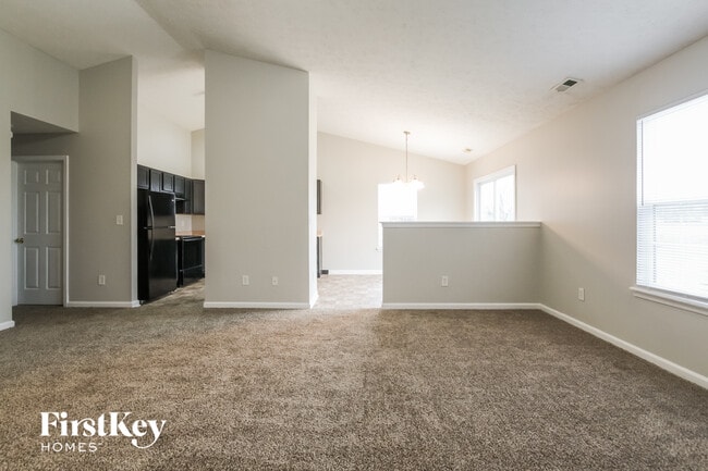 Building Photo - 11638 Lone Pine Cir