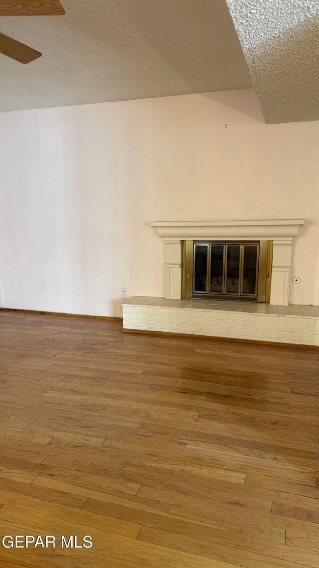 Foto del edificio - 10613 Springwood Dr