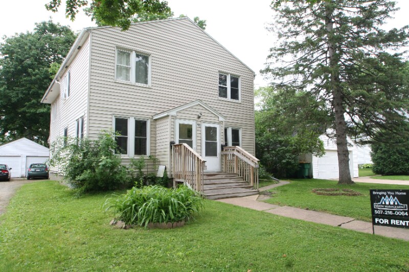 16 9th Ave NE Unit 1, Rochester, MN 55906 Room for Rent in Rochester