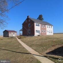 Building Photo - 1410 Gillan Dr