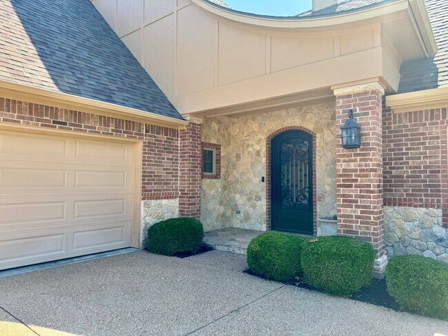 Foto del edificio - GORGEOUS Home in Gated Pecan Plantation