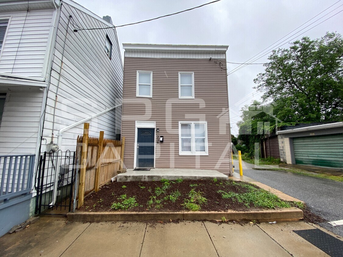 Foto principal - 238 Green St