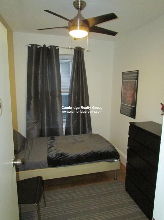 Foto del edificio - 3 bedroom in East Cambridge MA