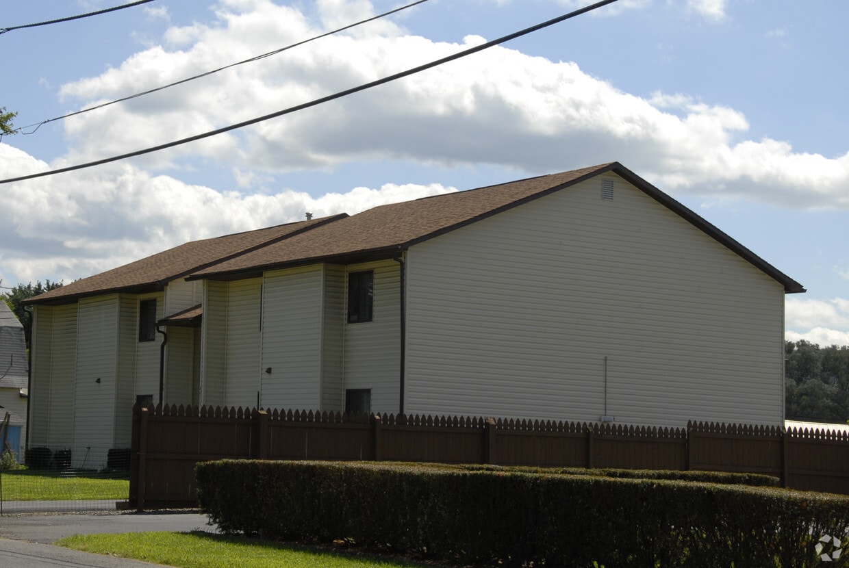 40114013 Rockwell Ave, Horseheads, NY 14845 Apartments in Horseheads