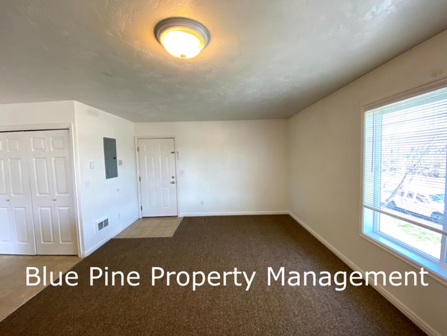 Building Photo - 3156 Chasewood Dr