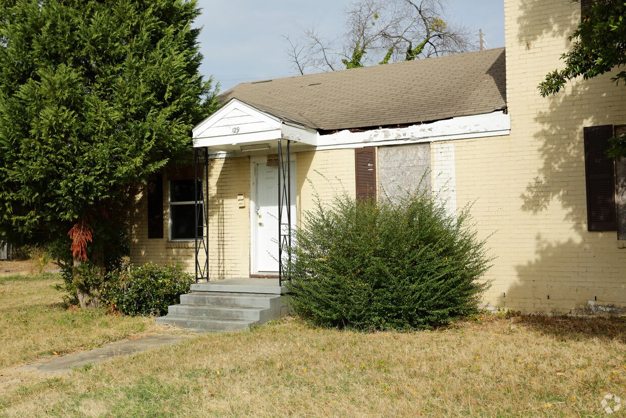 Building Photo - Community Gardens