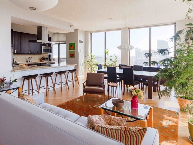 Foto del edificio - 1335 S Prairie Ave