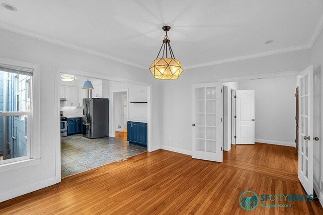 Building Photo - Outer Sunset: Updated Single Family Home w/ Bonus Rooms, Deck, Yard, Garage, EV Charger, Power Wa...