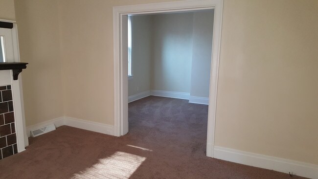 Building Photo - 86 Craighead St