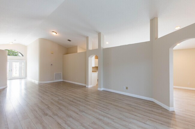 Foto del edificio - 1640 Oak Berry Cir
