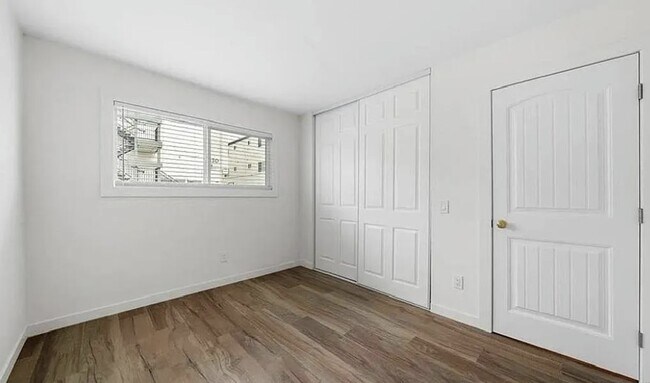 Building Photo - 3825 Van Dyke Ave