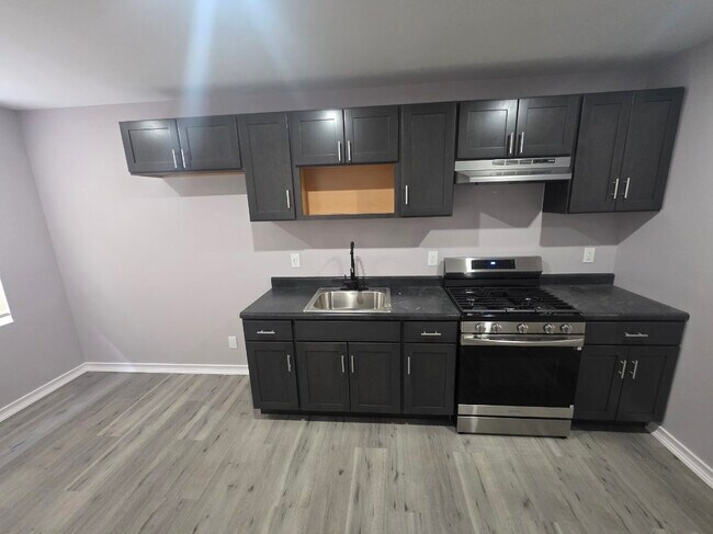 Foto del edificio - 2910 N Taylor St