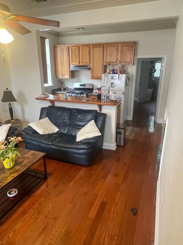 Primary Photo - 150-150 Millaudon St