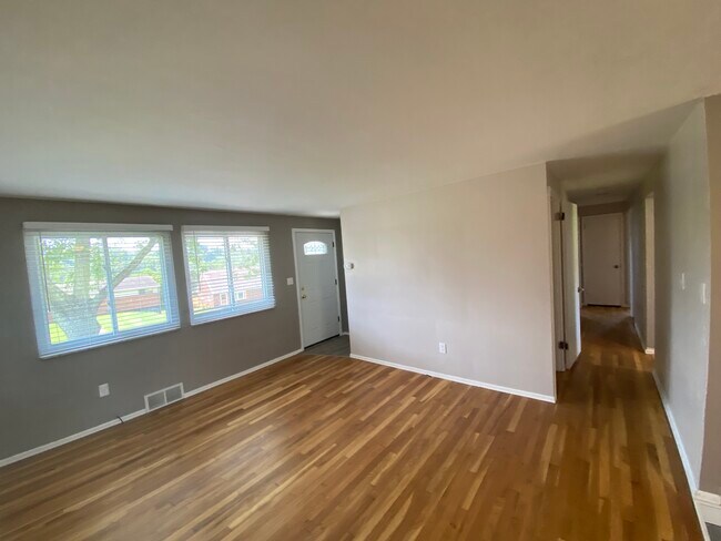 Foto del edificio - 754 Cottonwood Dr