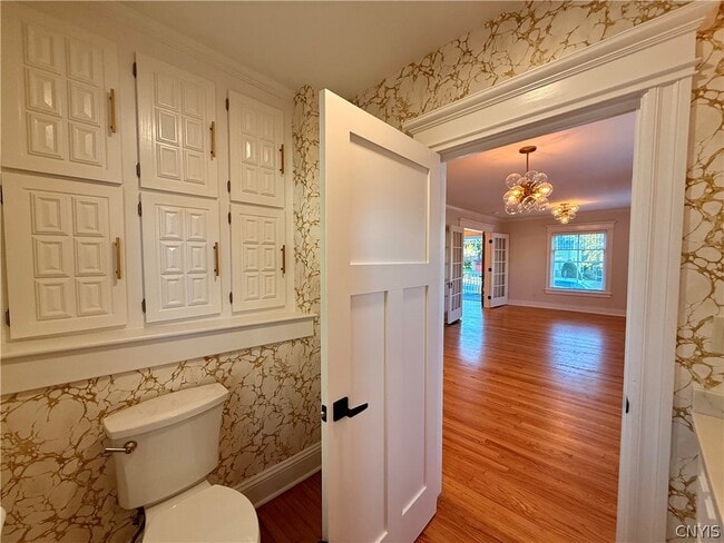 Building Photo - 11 Sanger Ave