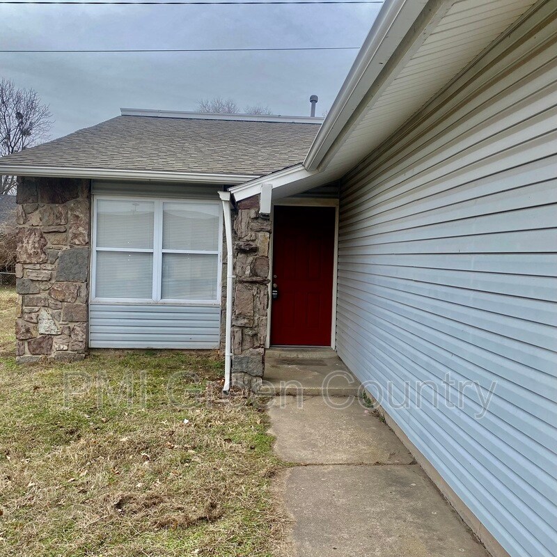 523 W Quantico St, Broken Arrow, OK 74011 House for Rent in Broken