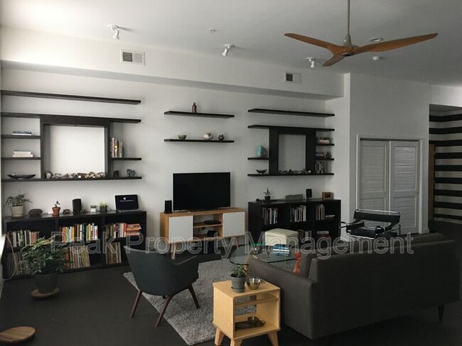 Foto del edificio - 1313 Hull Street Rd