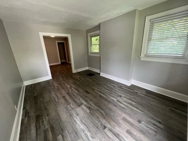 Building Photo - 4130 Talbert St