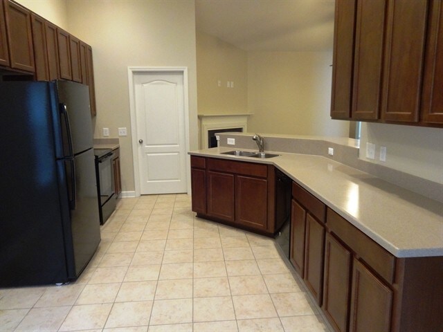 Foto del edificio - 515 Crossland Dr