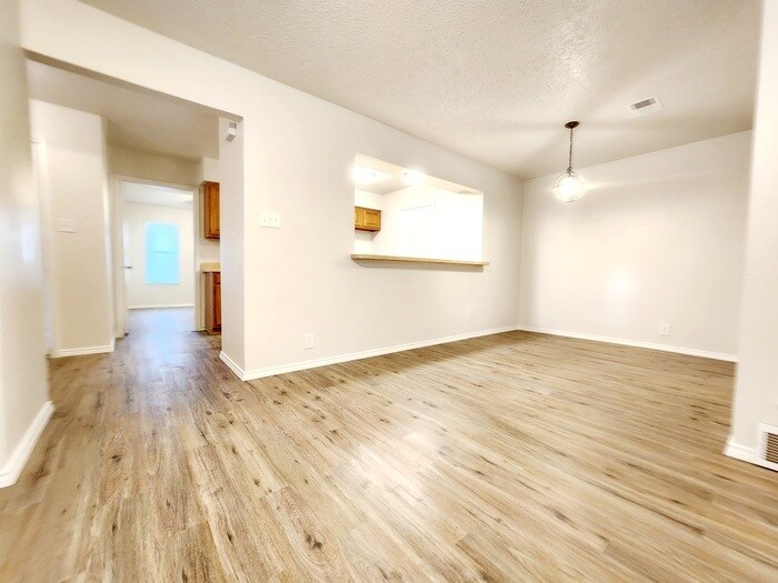 107 Lance Dr, Waxahachie, TX 75165 Townhome Rentals in Waxahachie TX