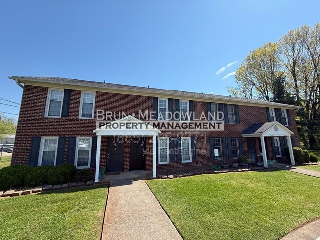 Foto del edificio - 9101 Parktop Ln NW