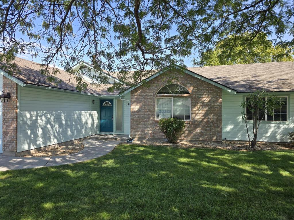 Foto principal - 1858 N Carissa Ave