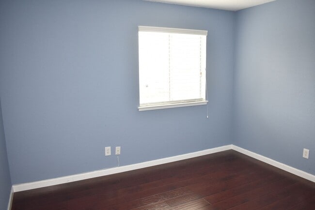 Building Photo - 1019 Dornajo Way