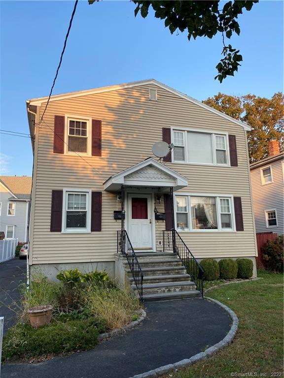 43 Gilman St Unit 2, Bridgeport, CT 06605 Room for Rent in Bridgeport