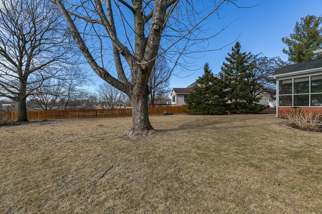 Building Photo - 2052 Ashford Rd