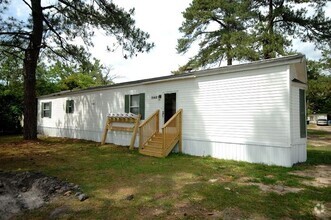 Building Photo - 1648 Old Grantham Rd