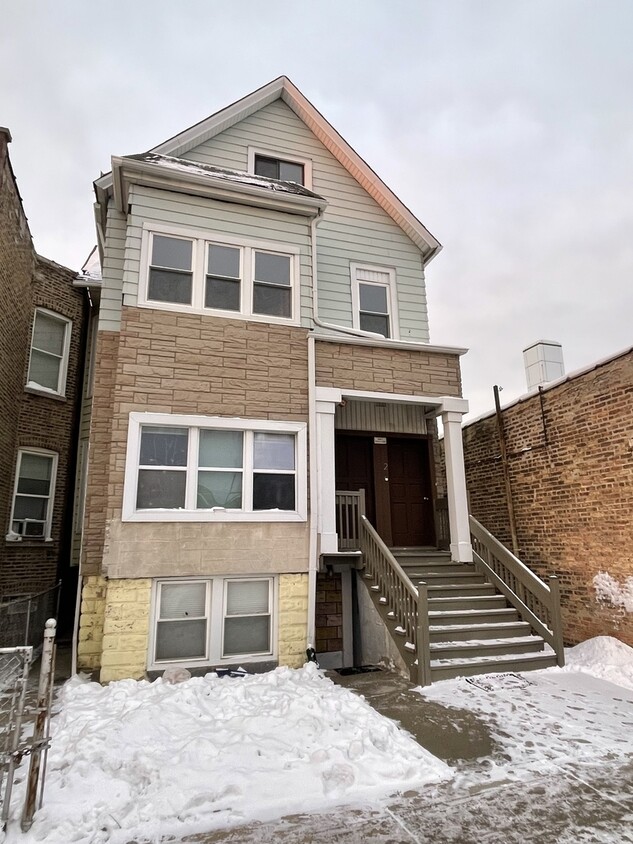 Foto principal - 3532 N Elston Ave