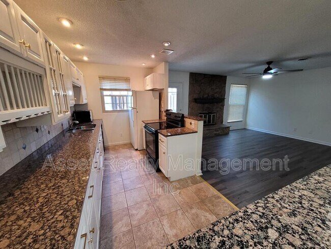 Building Photo - 7914 Gleason Dr