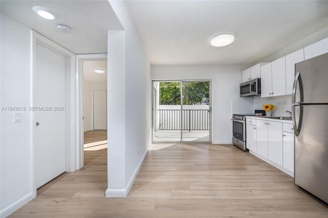 Foto del edificio - 2463 Coral Wy