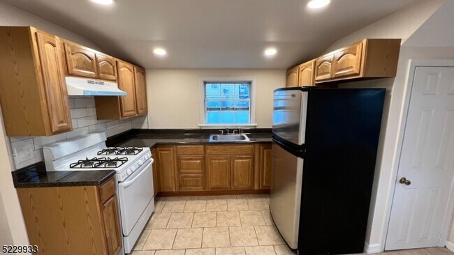 Foto del edificio - 179 Boston Ave