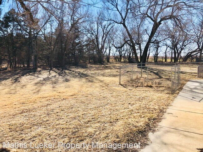 Building Photo - 3 br, 1.5 bath House - 4919 K157 Hwy