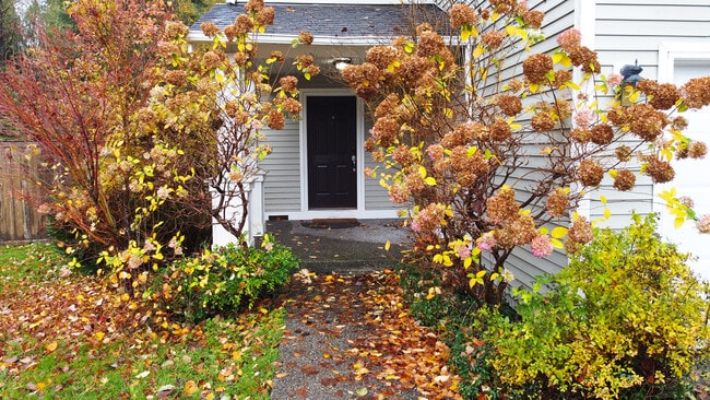 Foto del edificio - 2430 106th Dr SE