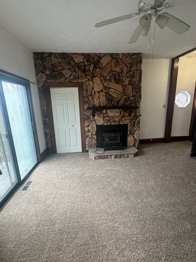 Photo - 1 Cabin St House