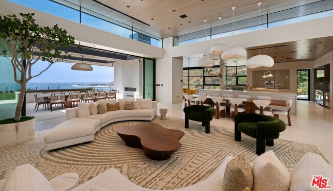 Foto del edificio - 5012 Carbon Beach Terrace