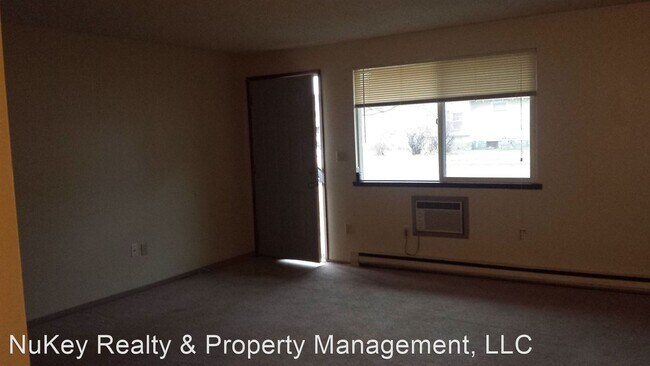 Building Photo - 2201 E Cataldo Ave