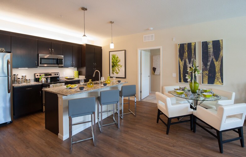 Foto principal - 11354 Silverlake Park Dr