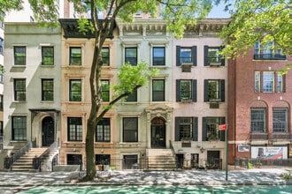 Building Photo - 115 E 62nd St